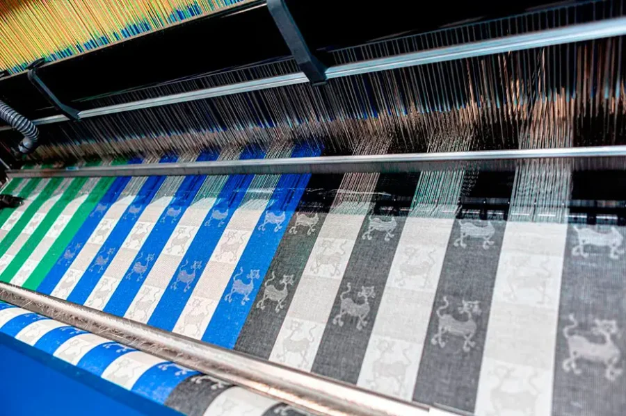 Производство орнаментных льняных тканей